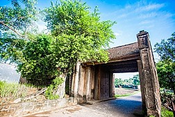 Duong Lam Village - Viet Ancient Village Tour full day
